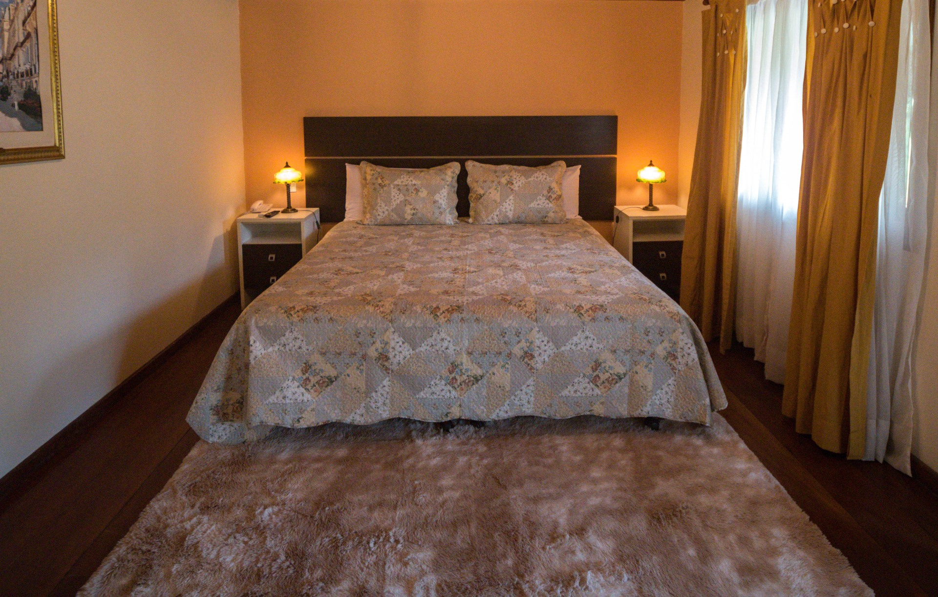 CAMA KING - CHALÉ 28/29